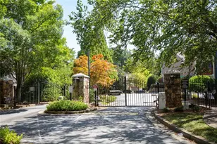 2122 Meadow Peak Rd, Duluth, GA 30097 - Photo 3