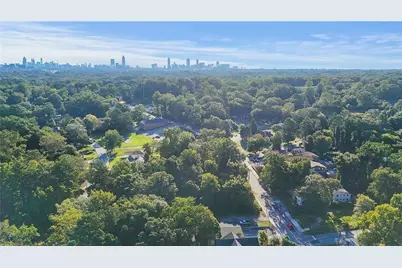 2047 Joseph E Boone Boulevard NW, Atlanta, GA 30314 - Photo 5
