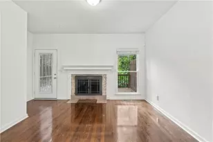 653 Park Village Dr NE, Atlanta, GA 30306 - Photo 15