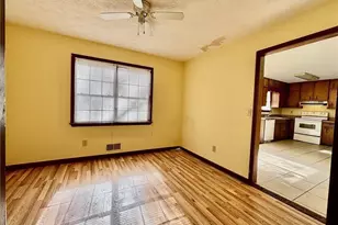 5615 Pennybrook Ct, Stone Mountain, GA 30087 - Photo 5