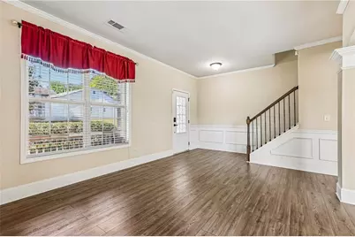 202 Inverness Avenue, Newnan, GA 30263 - Photo 3