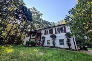 3767 Memorial Pkwy NW, Kennesaw, GA 30152 - Photo 5