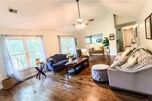 3767 Memorial Pkwy NW, Kennesaw, GA 30152 - Photo 21