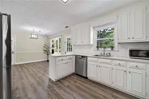 2275 Huntington Dr, Loganville, GA 30052 - Photo 15
