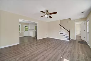2275 Huntington Dr, Loganville, GA 30052 - Photo 11