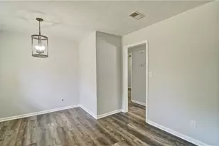3939 Morris Cir, Douglasville, GA 30135 - Photo 13