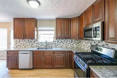 2470 Skylars Mill Way, Snellville, GA 30078 - Photo 17