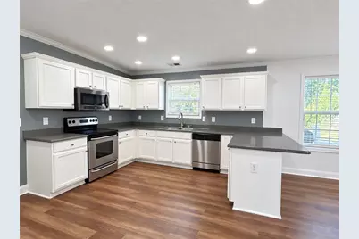 1097 Folkstone Drive, McDonough, GA 30253 - Photo 5