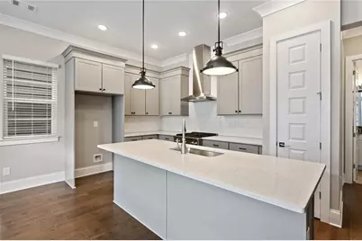 582 Broadview Place NE, Atlanta, GA 30324 - Photo 15