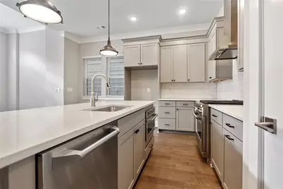 582 Broadview Place NE, Atlanta, GA 30324 - Photo 13