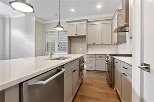582 Broadview Pl NE, Atlanta, GA 30324 - Photo 13