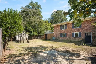 2579 Whiteleigh Drive NE, Atlanta, GA 30345 - Photo 9