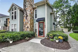 1005 Canyon Point Cir, Roswell, GA 30076 - Photo 1