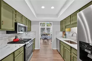 1005 Canyon Point Cir, Roswell, GA 30076 - Photo 7