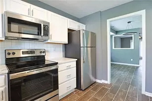 5964 Sherwood Trace, Lithonia, GA 30038 - Photo 11
