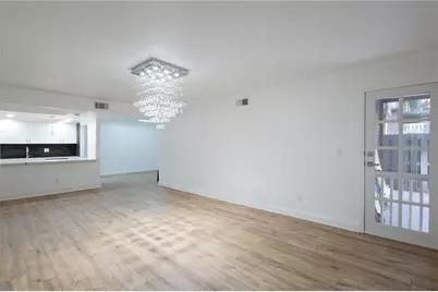 6851 Roswell Road #I11, Atlanta, GA 30328 - Photo 3