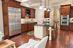 320 Wisteria Cir, Roswell, GA 30076 - Photo 9