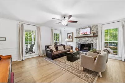 2109 Winding Creek Lane SW, Marietta, GA 30064 - Photo 5