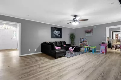 5645 Nottingham Drive NW, Lilburn, GA 30047 - Photo 17