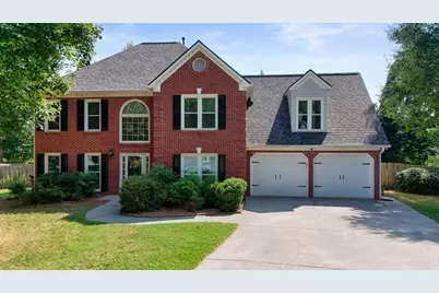 1050 Fairwood Overlook, Acworth, GA 30101 - Photo 1