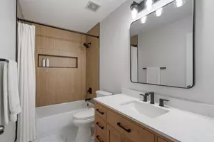 1251 Brickton Dr NW, Atlanta, GA 30318 - Photo 17