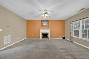 5745 Old Carriage Dr, Atlanta, GA 30349 - Photo 7