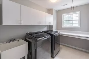 230 Albrighton Ct, Suwanee, GA 30024 - Photo 29