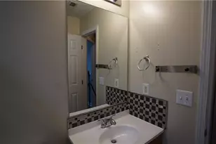 2010 Hillspring Ln, Lithonia, GA 30058 - Photo 25