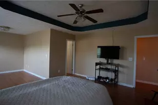2010 Hillspring Ln, Lithonia, GA 30058 - Photo 17