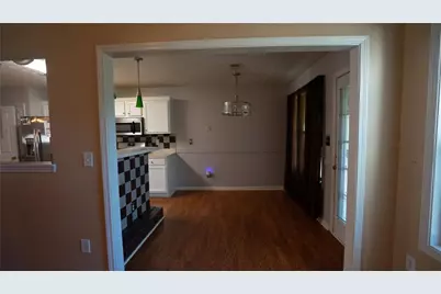 2010 Hillspring Lane, Lithonia, GA 30058 - Photo 13