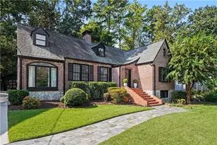 839 Wildwood Rd NE, Atlanta, GA 30324 - Photo 3