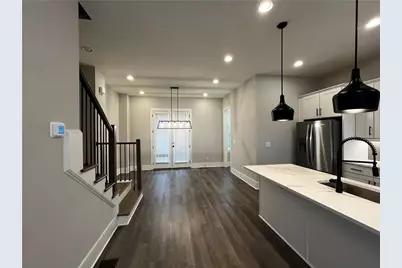 2011 Oak Lane NW, Atlanta, GA 30318 - Photo 3