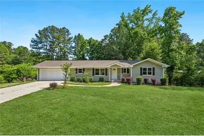 805 Gettysburg Trail NE, Kennesaw, GA 30144 - Photo 1