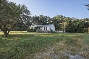 285 Mountain View Dr SE, Calhoun, GA 30701 - Photo 1