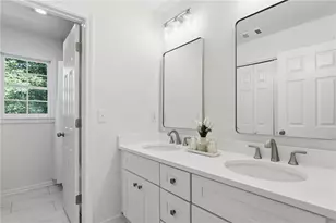 12200 Wexford Club Dr, Roswell, GA 30075 - Photo 31