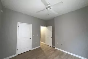 870 Mayson Turner Road NW, Atlanta, GA 30314 - Photo 3