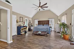 200 1/ 2 Pine St, Barnesville, GA 30204 - Photo 33