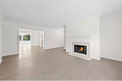 70 Chaumont Square NW, Atlanta, GA 30327 - Photo 7
