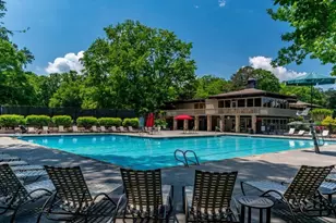 70 Chaumont Square NW, Atlanta, GA 30327 - Photo 35