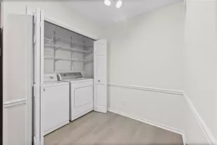 70 Chaumont Square NW, Atlanta, GA 30327 - Photo 17