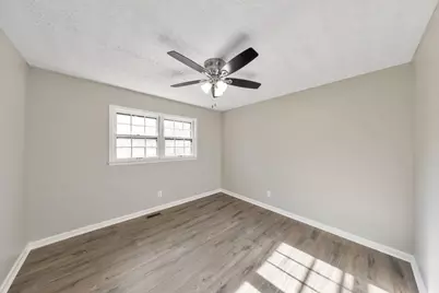 2501 Sandy Court, Marietta, GA 30066 - Photo 17