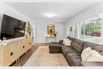 1879 Long, Decatur, GA 30032 - Photo 9