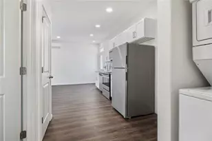 1060 Grant Way SE, Atlanta, GA 30315 - Photo 9