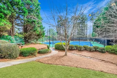 4221 Rockpoint Drive NW, Kennesaw, GA 30152 - Photo 5