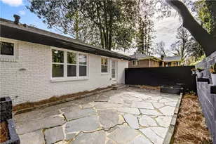 2563 Lancaster Dr, Atlanta, GA 30344 - Photo 39