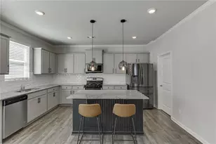 6078 Trumpet Flower Ave, Flowery Branch, GA 30542 - Photo 7