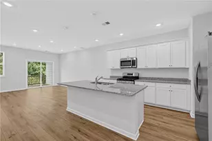 2564 States Ave, Doraville, GA 30360 - Photo 11