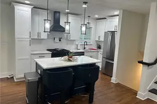 3278 Amhurst Dr NW, Atlanta, GA 30318 - Photo 9