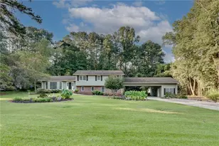 1660 Northwoods Dr, Marietta, GA 30066 - Photo 1