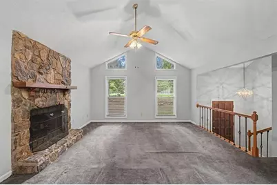 380 N Victoria Road, Woodstock, GA 30189 - Photo 9